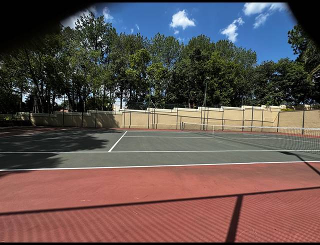 2 BEDROOM APARTMENT SOLD IN BRYANSTON